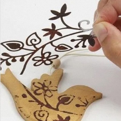 Preview: Holzhänger Taube mit Bemalung